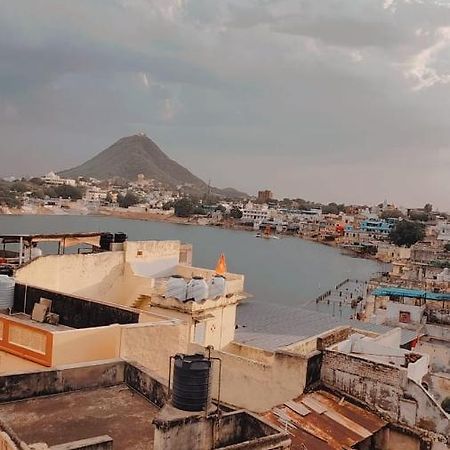 Hotel Nirvana Rooftop Pushkar Exterior photo