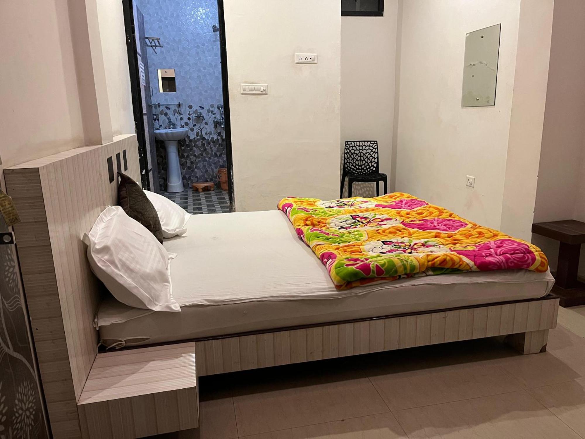 Hotel Nirvana Rooftop Pushkar Exterior photo