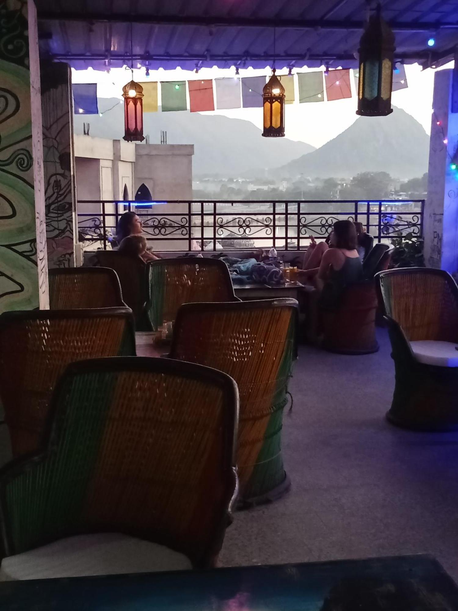 Hotel Nirvana Rooftop Pushkar Exterior photo