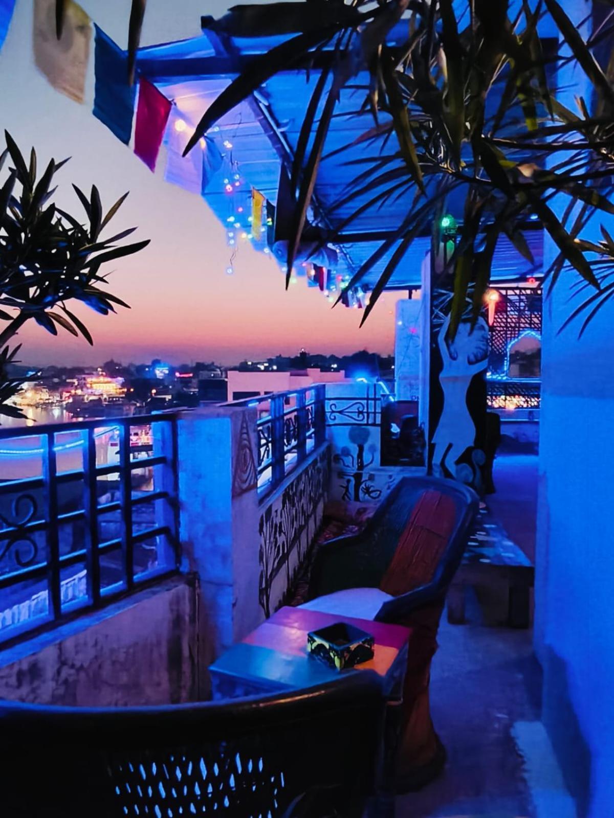 Hotel Nirvana Rooftop Pushkar Exterior photo